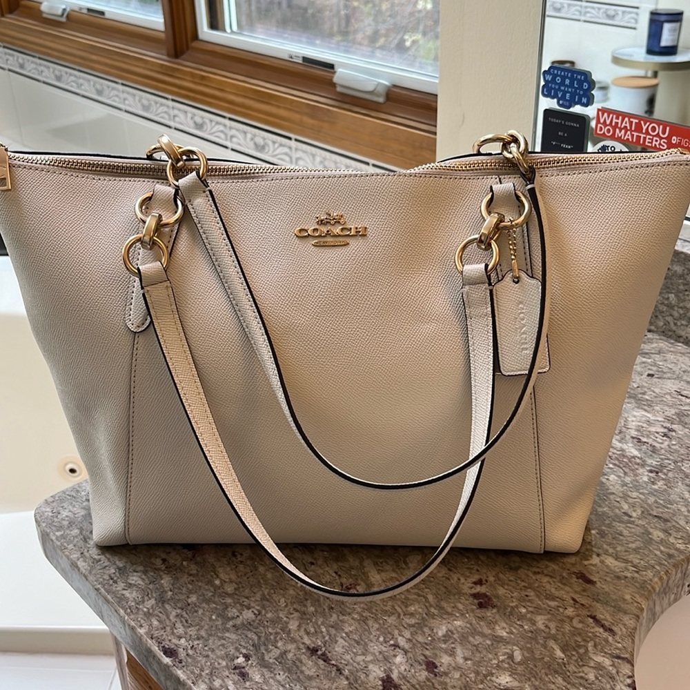 Coach shoulder bag, off white